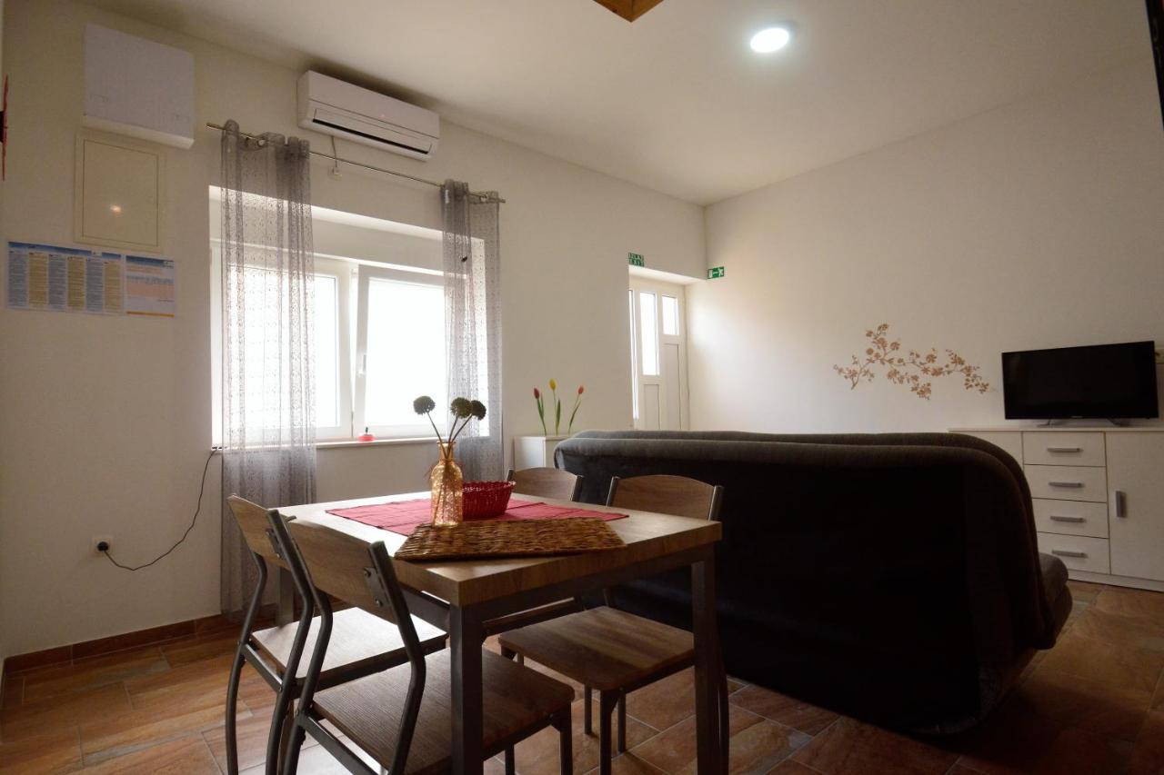 Kala And Tina Apartments 珀德垂那 外观 照片